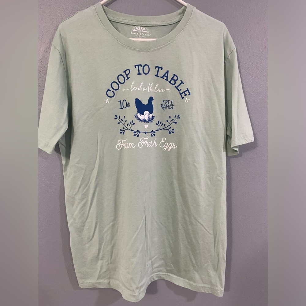 Green Graphic T-Shirt with Blue Print